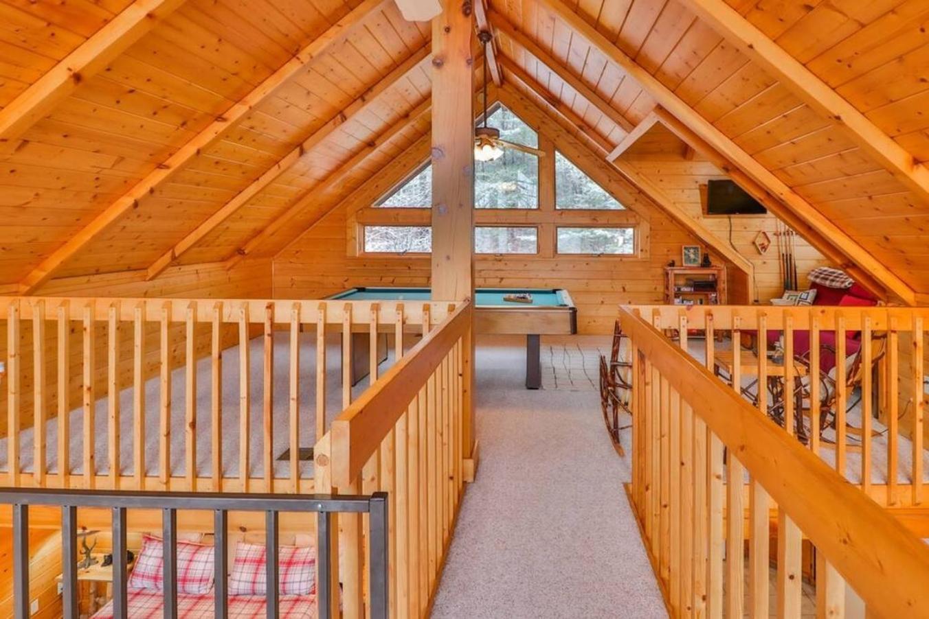 Romantic, Honeymoon Cabin In The Smokies! Гетлинбург Екстериор снимка