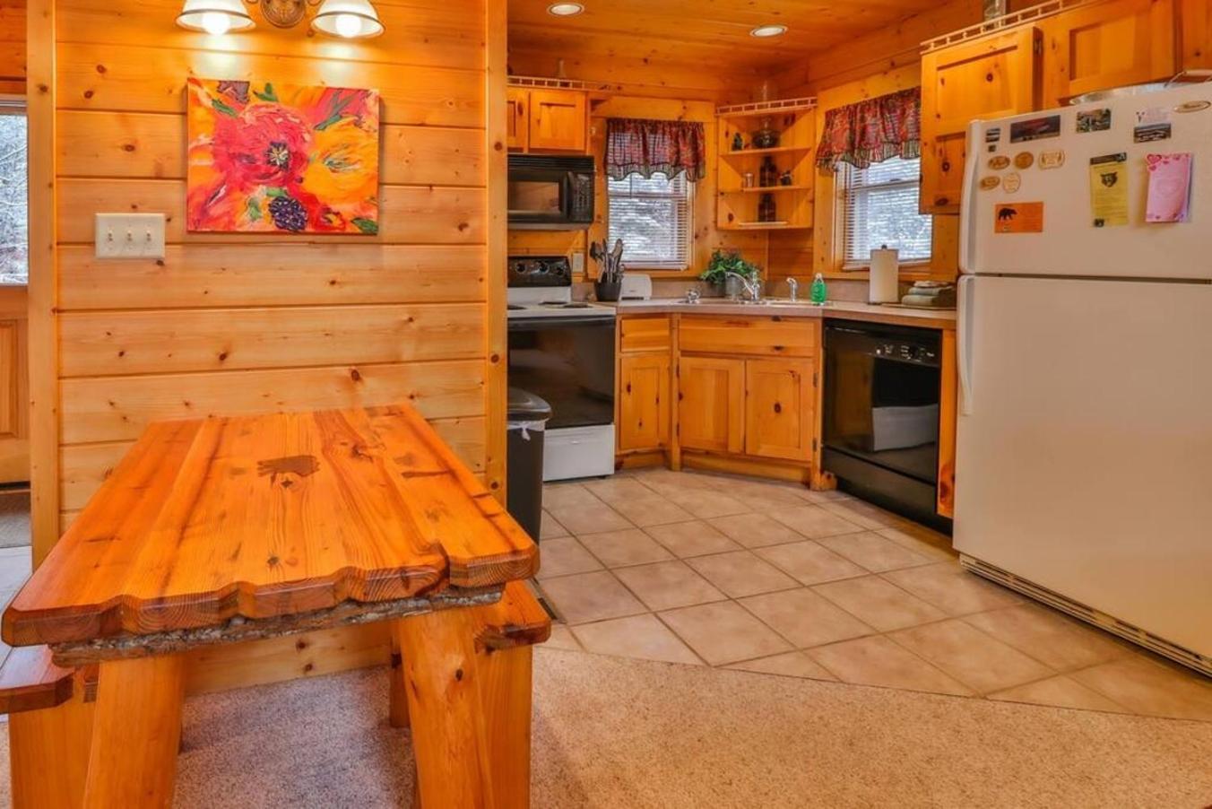 Romantic, Honeymoon Cabin In The Smokies! Гетлинбург Екстериор снимка
