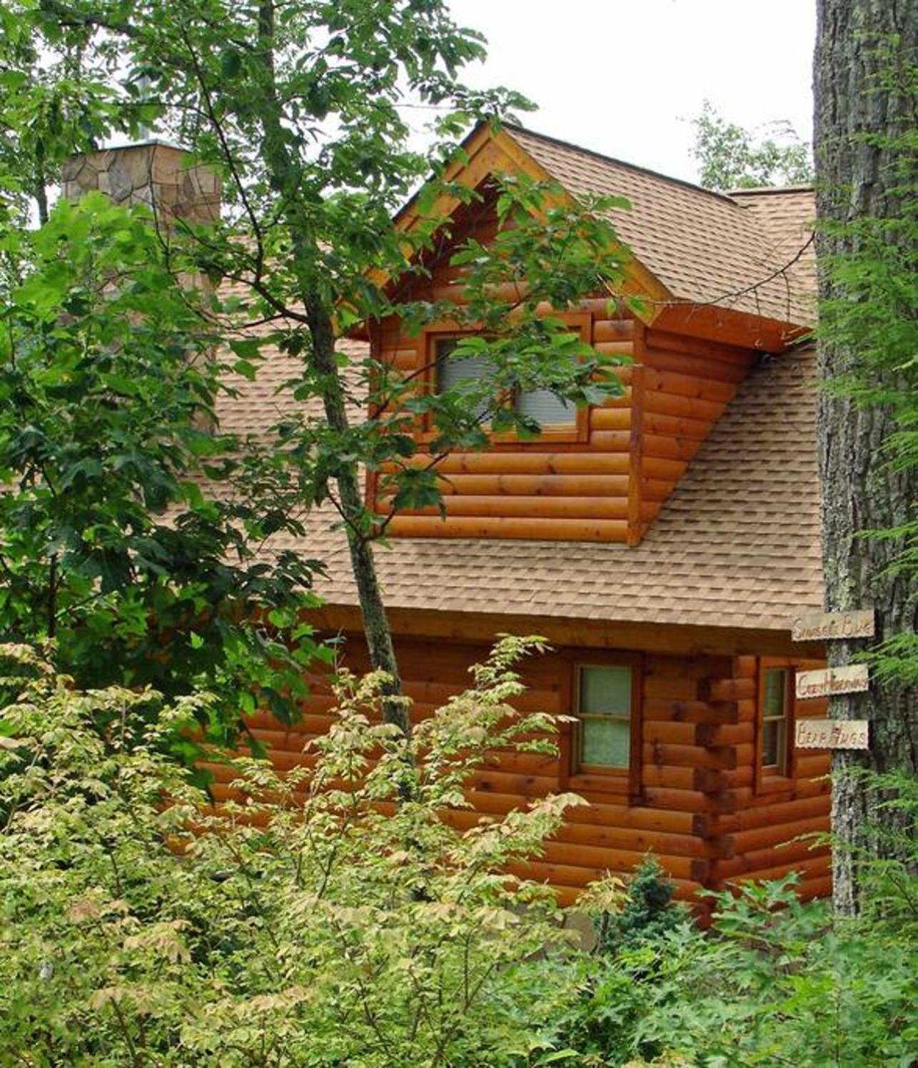 Romantic, Honeymoon Cabin In The Smokies! Гетлинбург Екстериор снимка
